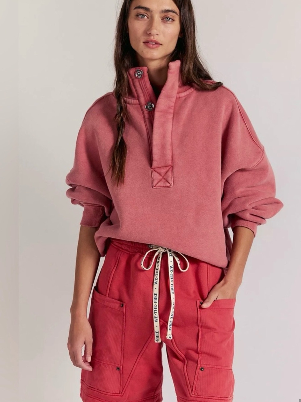 Free People We The Free Jet Set Cargo Shorts Red Coral Size M NWOT 100% Cotton